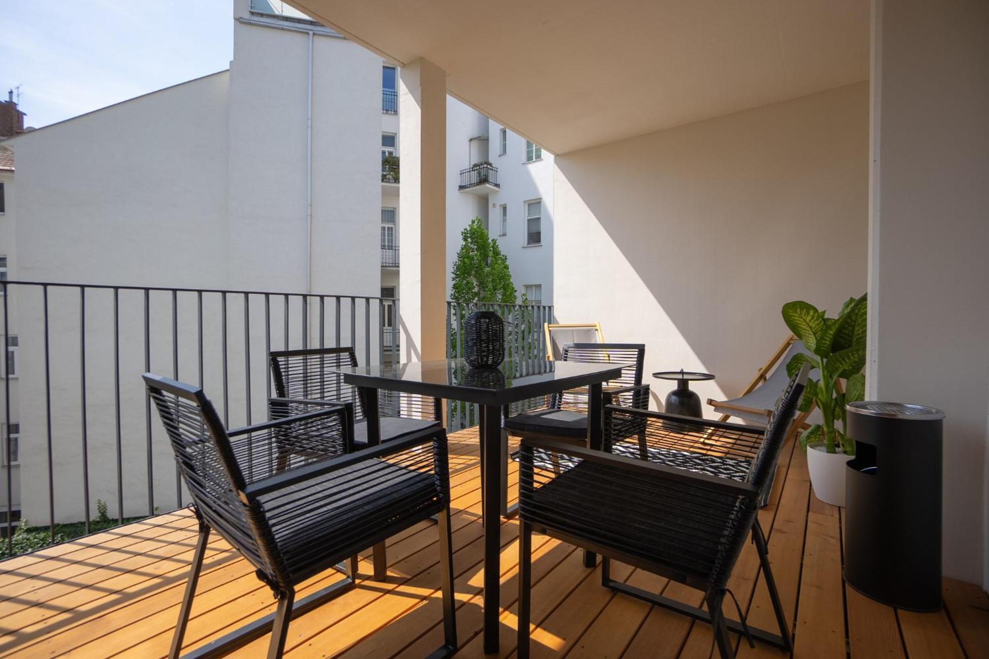 Bright Stylish Apartment With A Huge Terrace In A Top Location Wien Exteriör bild