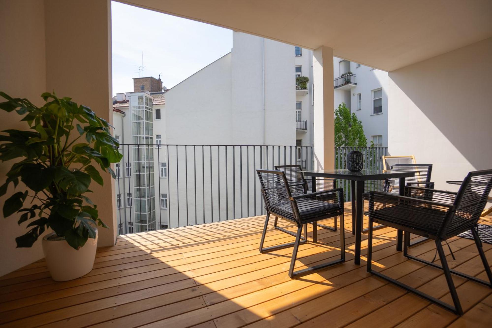 Bright Stylish Apartment With A Huge Terrace In A Top Location Wien Exteriör bild